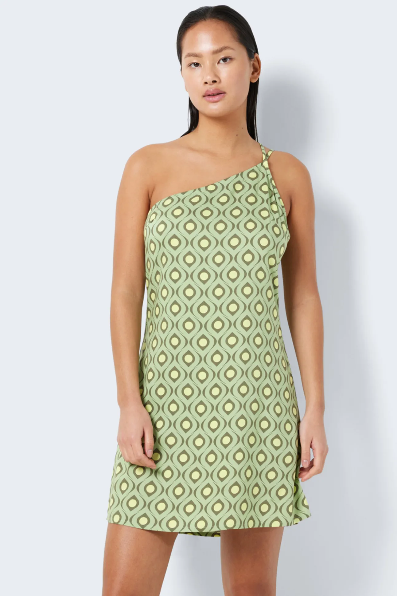 Vestido Corto Tirantes