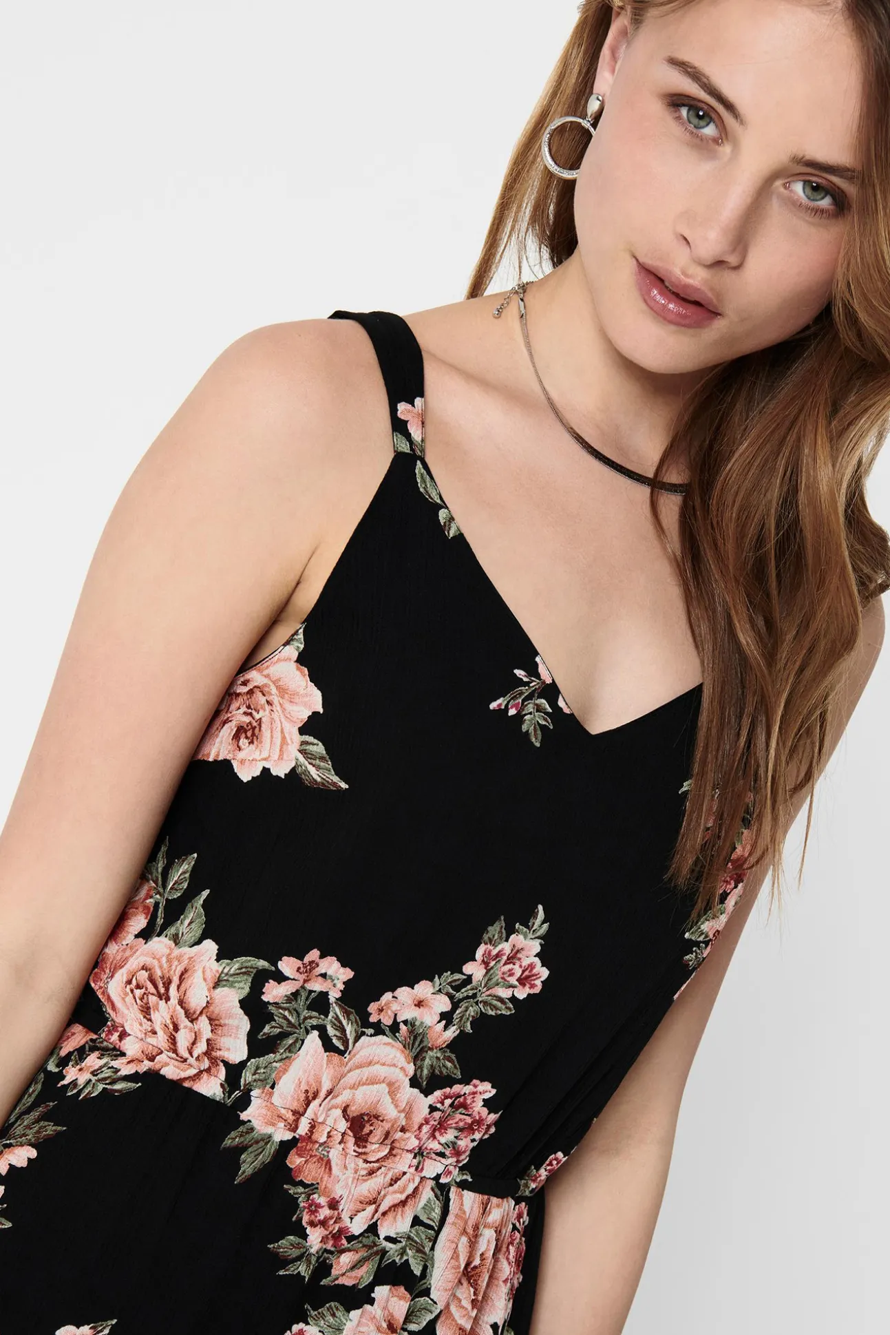 Vestido Corto Tirantes