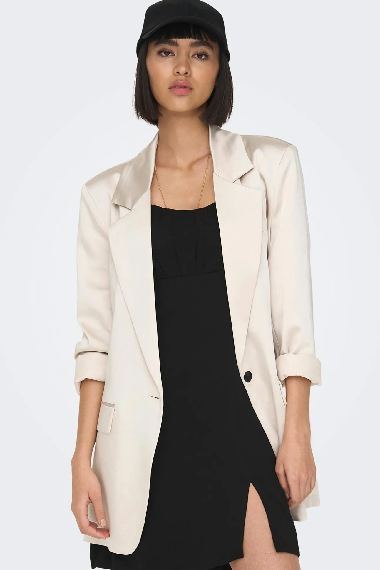 Vestido Corto Tirantes