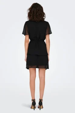 Vestido Corto Volantes