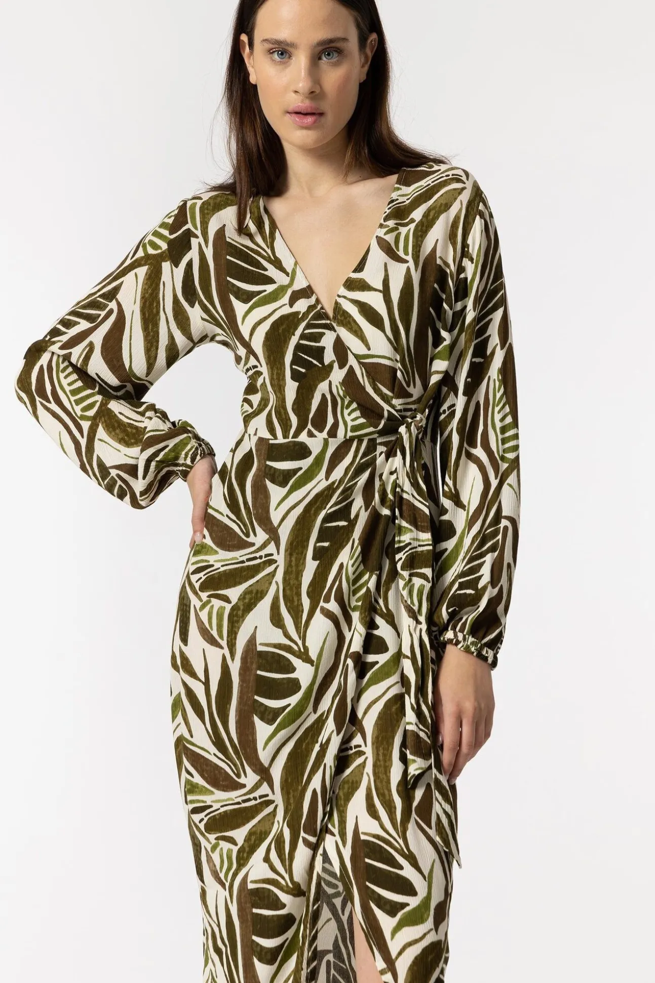 Vestido Cruzado Con Lazo