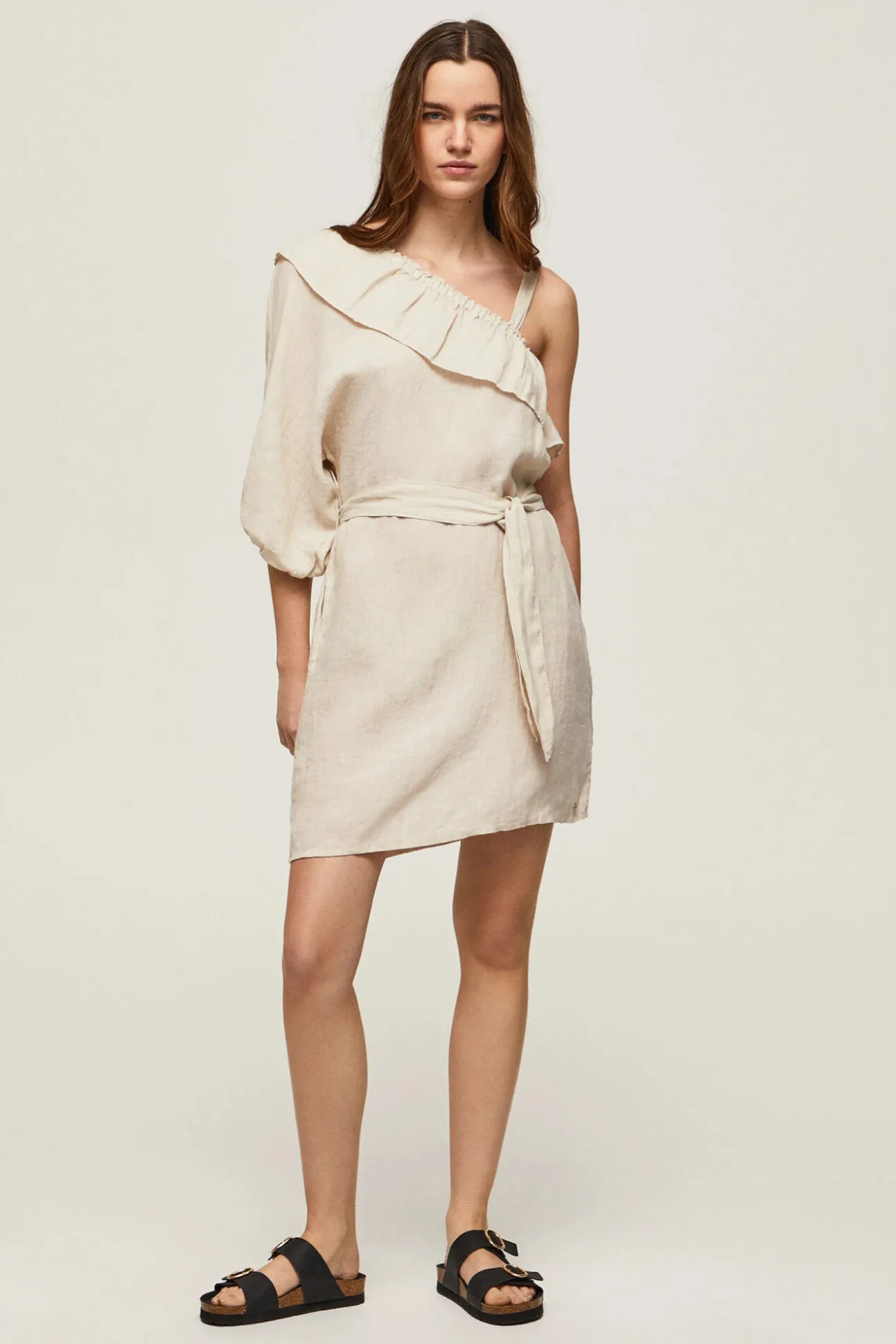 Vestido De Lino Asimetrico.