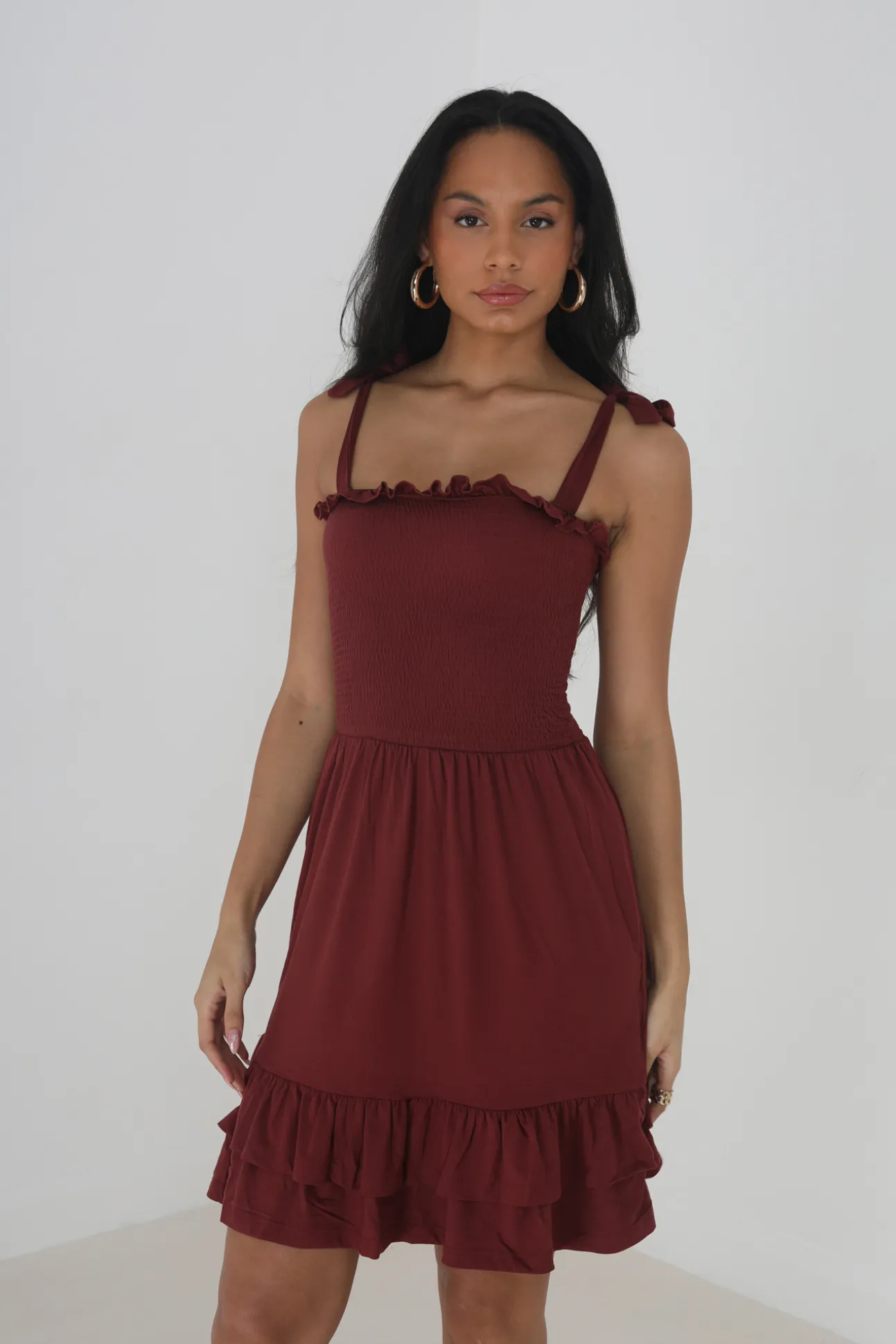 Vestido De Tirantes Y Cuerpo Nido De Abeja