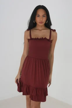 Vestido De Tirantes Y Cuerpo Nido De Abeja