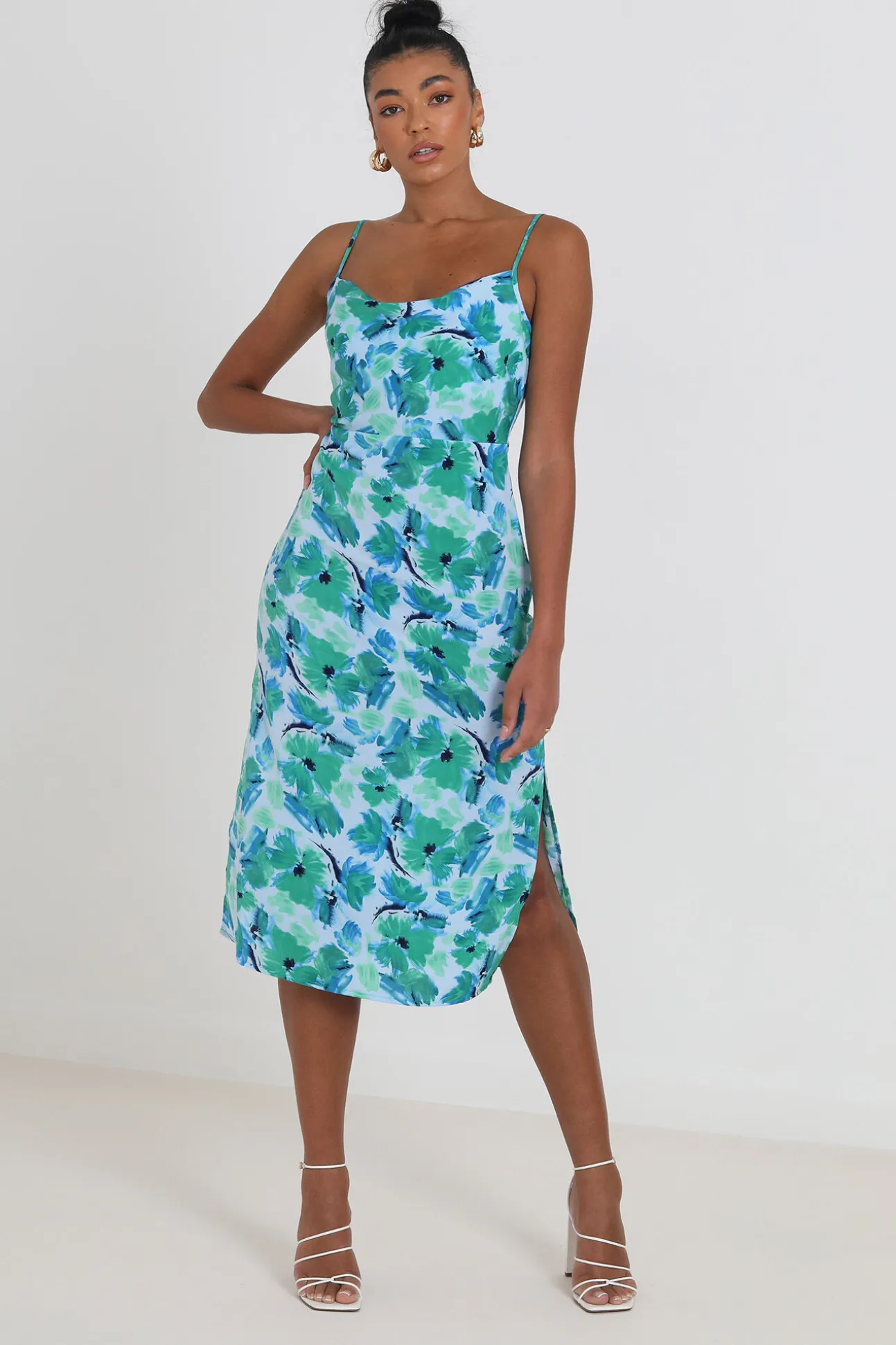 Vestido Floral De Tirantes