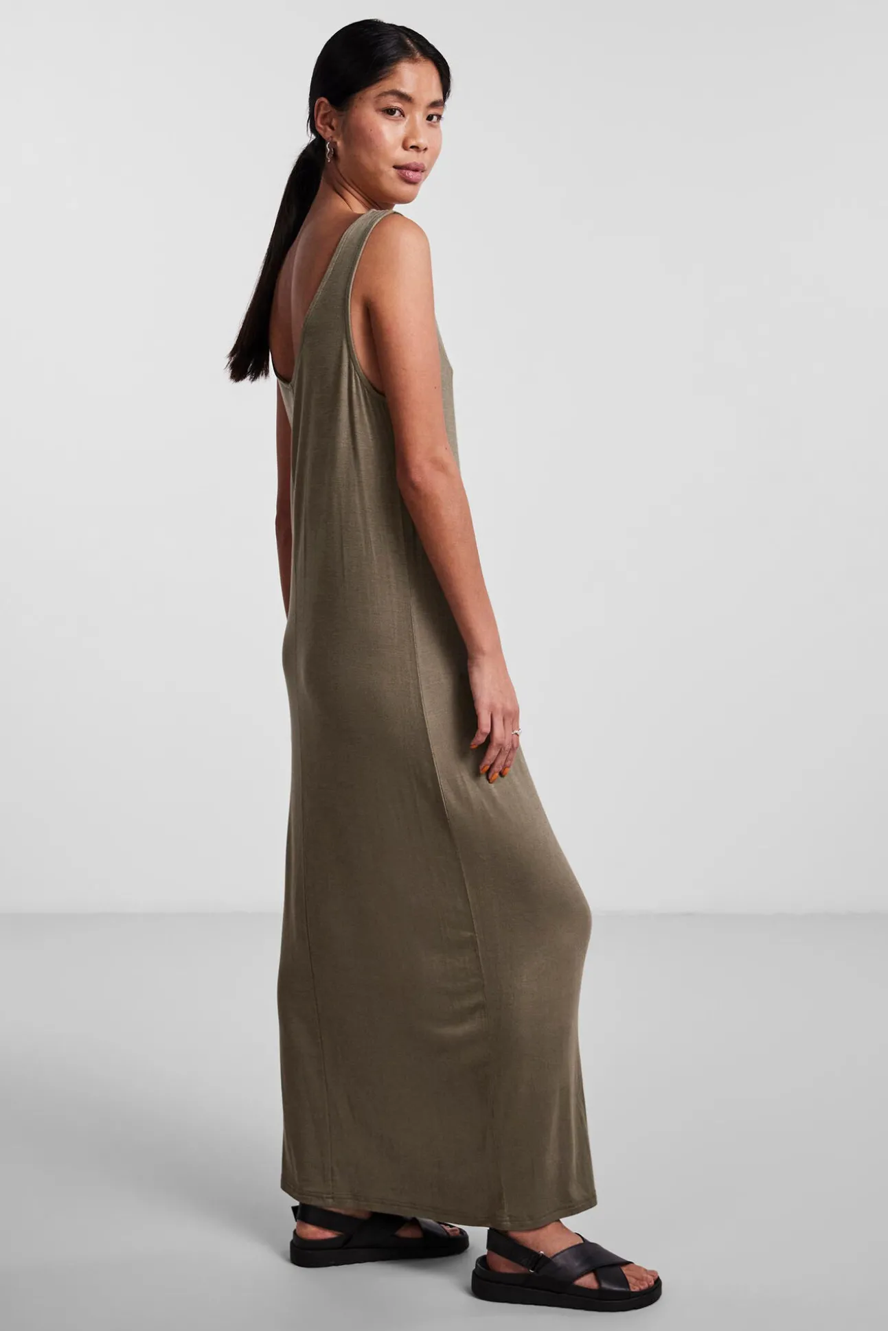 Vestido Largo De Mujer.