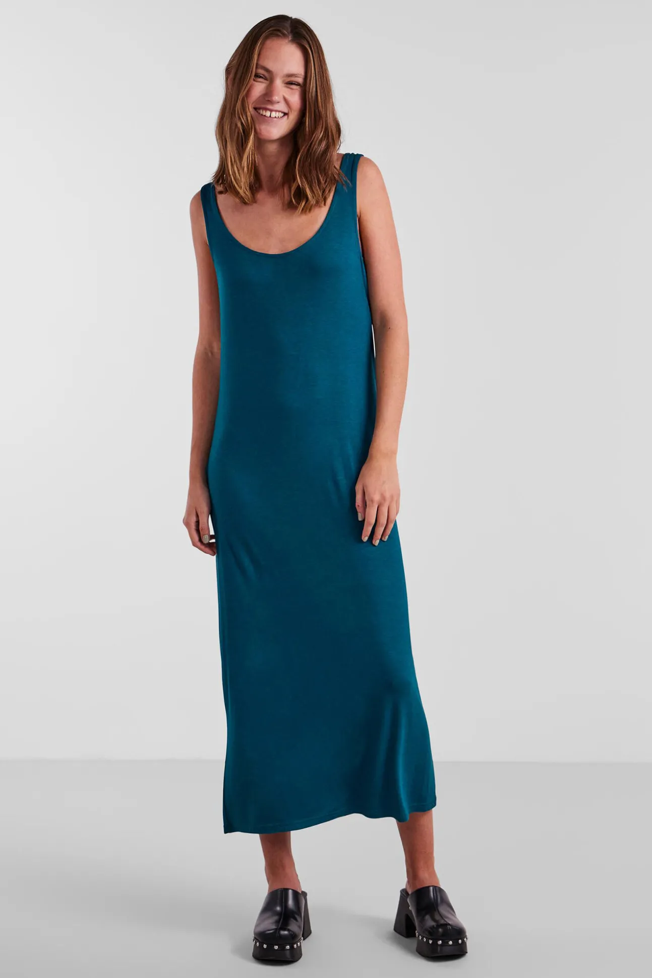 Vestido Largo De Mujer.
