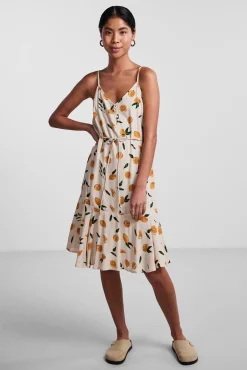 Vestido Midi Camisero De Tirantes.