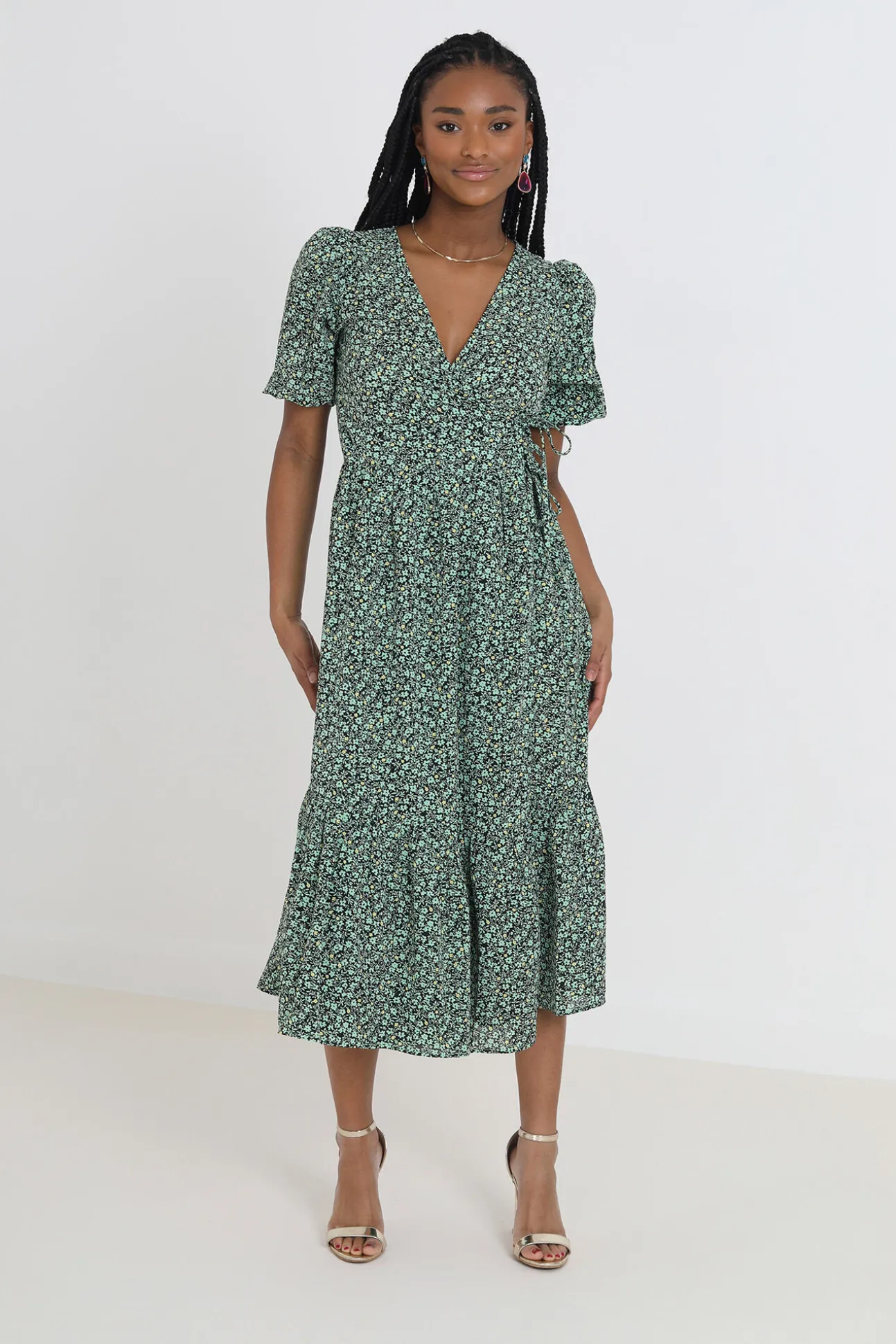 Vestido Midi Cruzado Y Estampado.