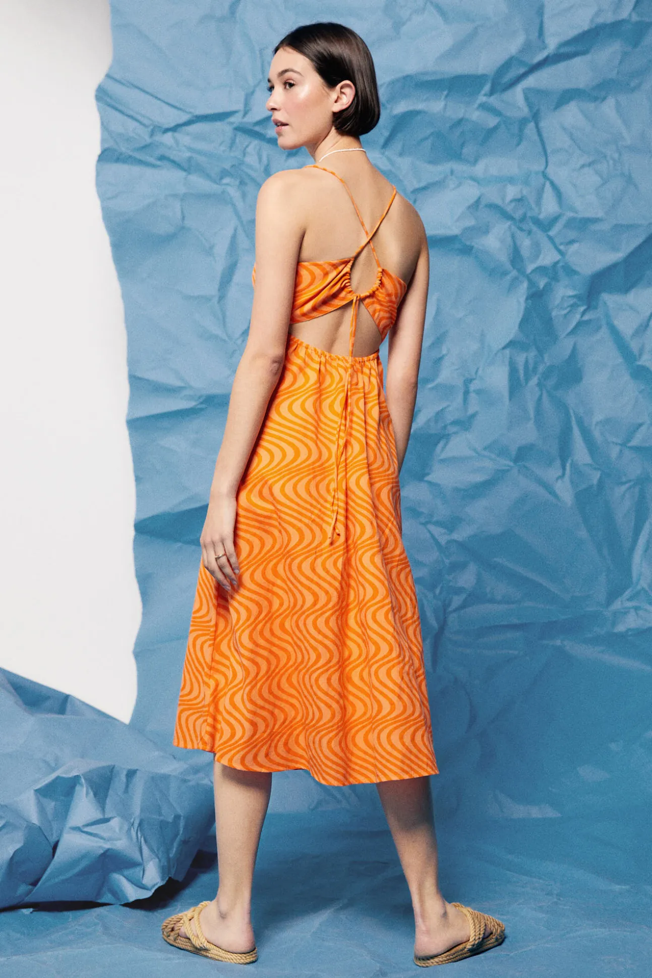 Vestido Midi Cut Out Espalda Lino Algodon