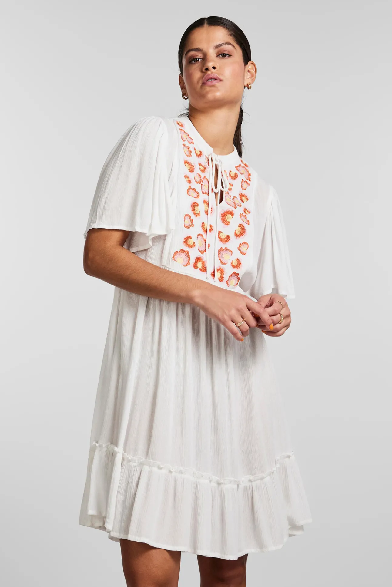 Vestido Midi De Manga Corta.