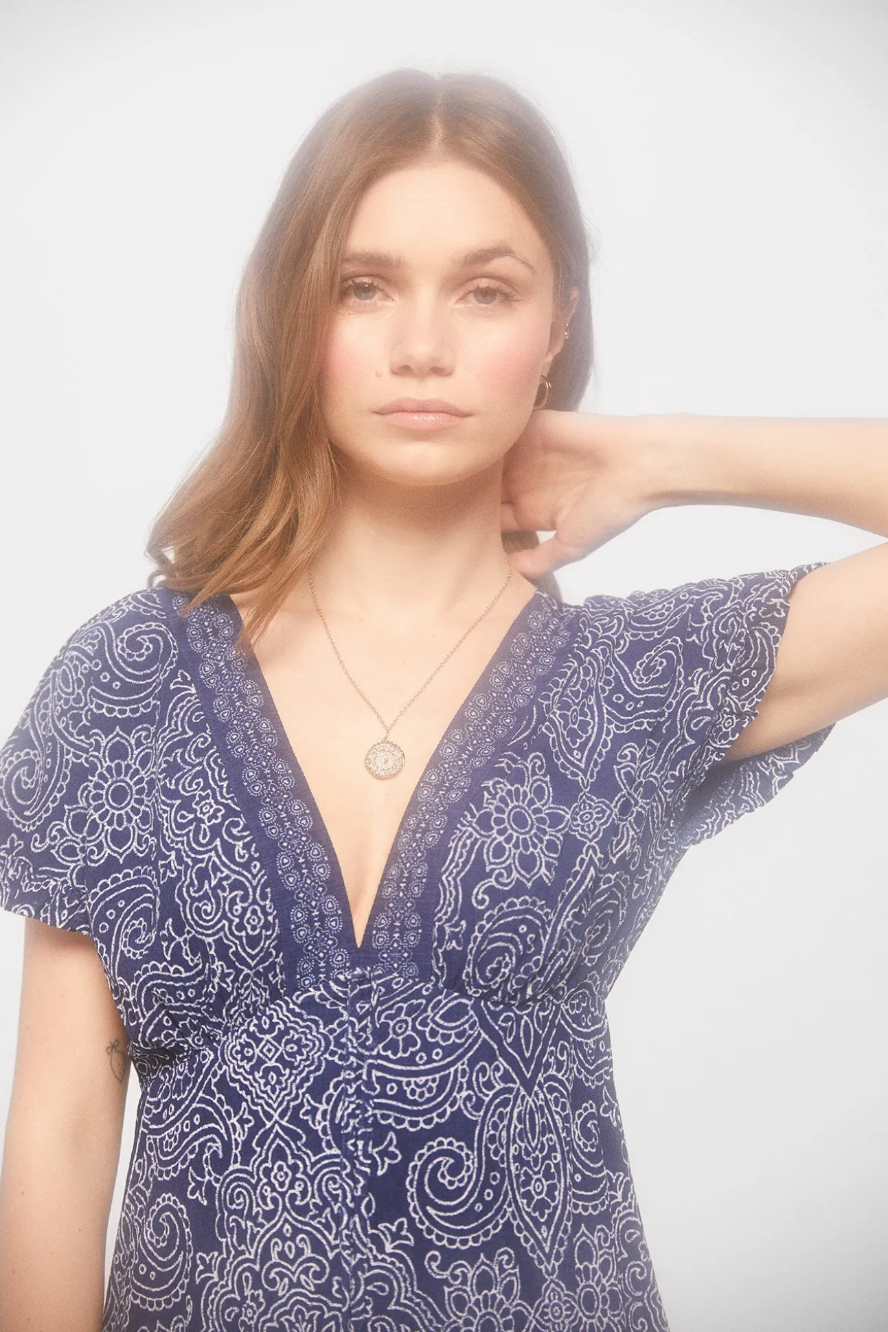 Vestido Midi Escote Cenefa