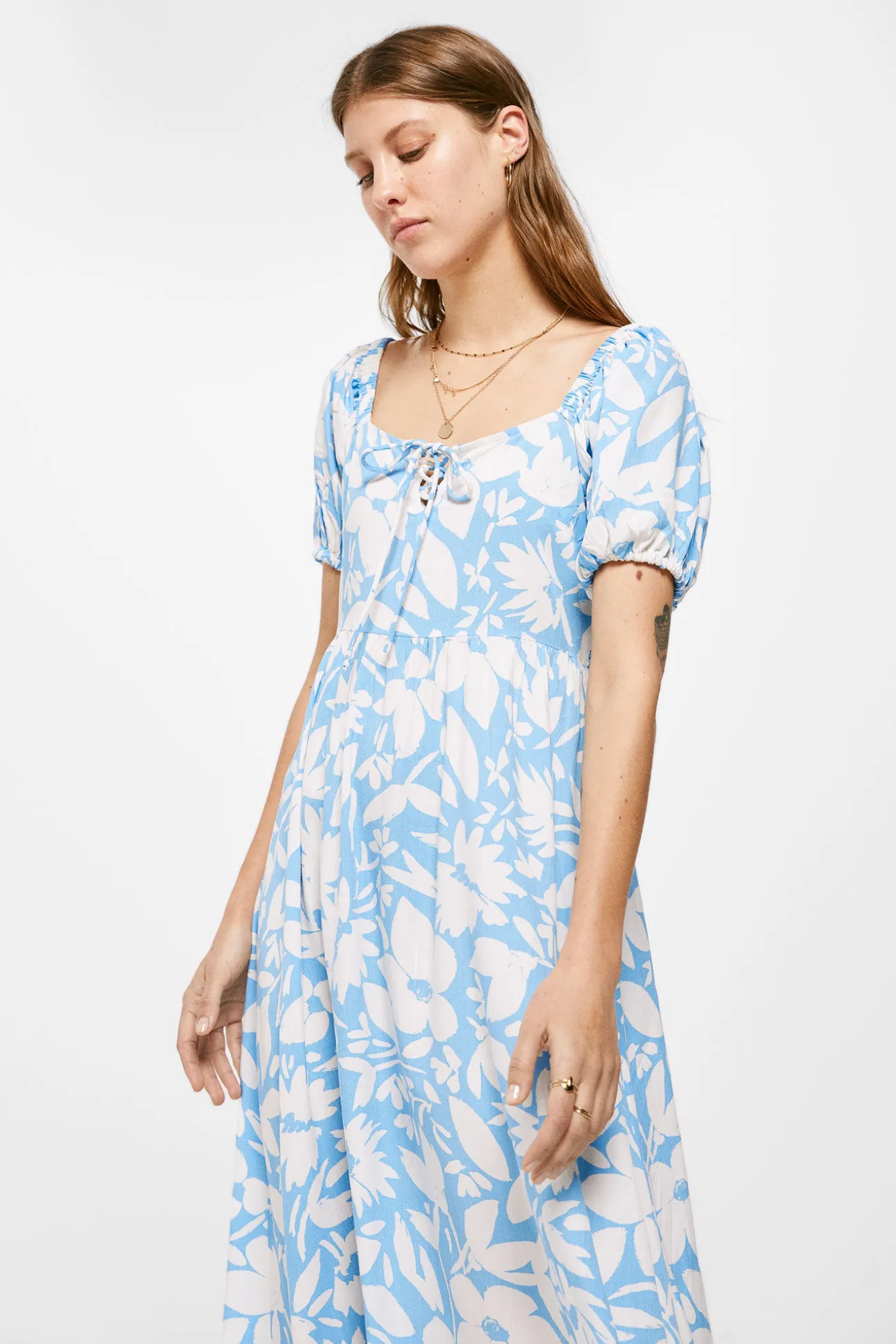 Vestido Midi Escote Lazo
