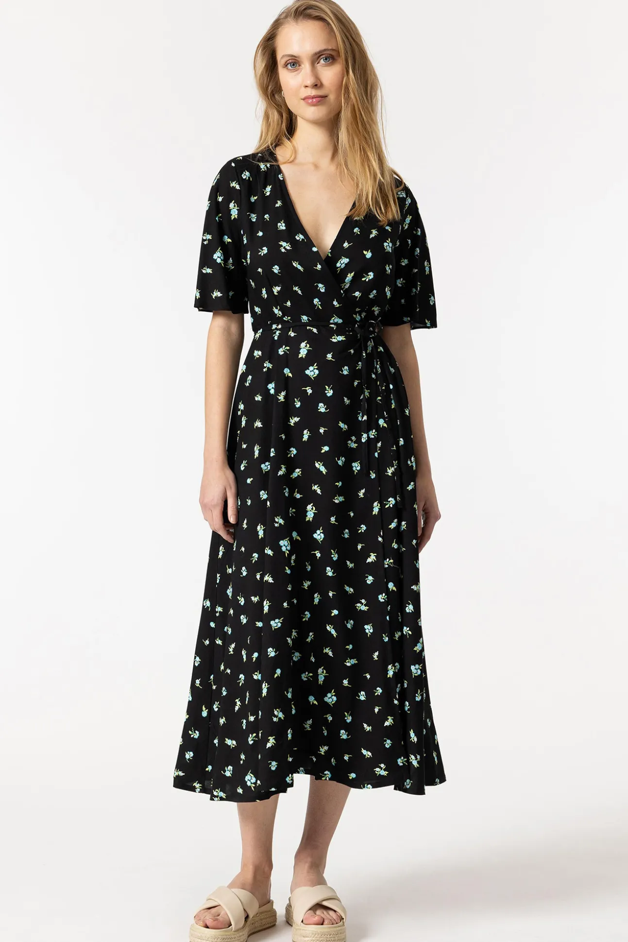 Vestido Midi Floral Cruzado Con Lazo