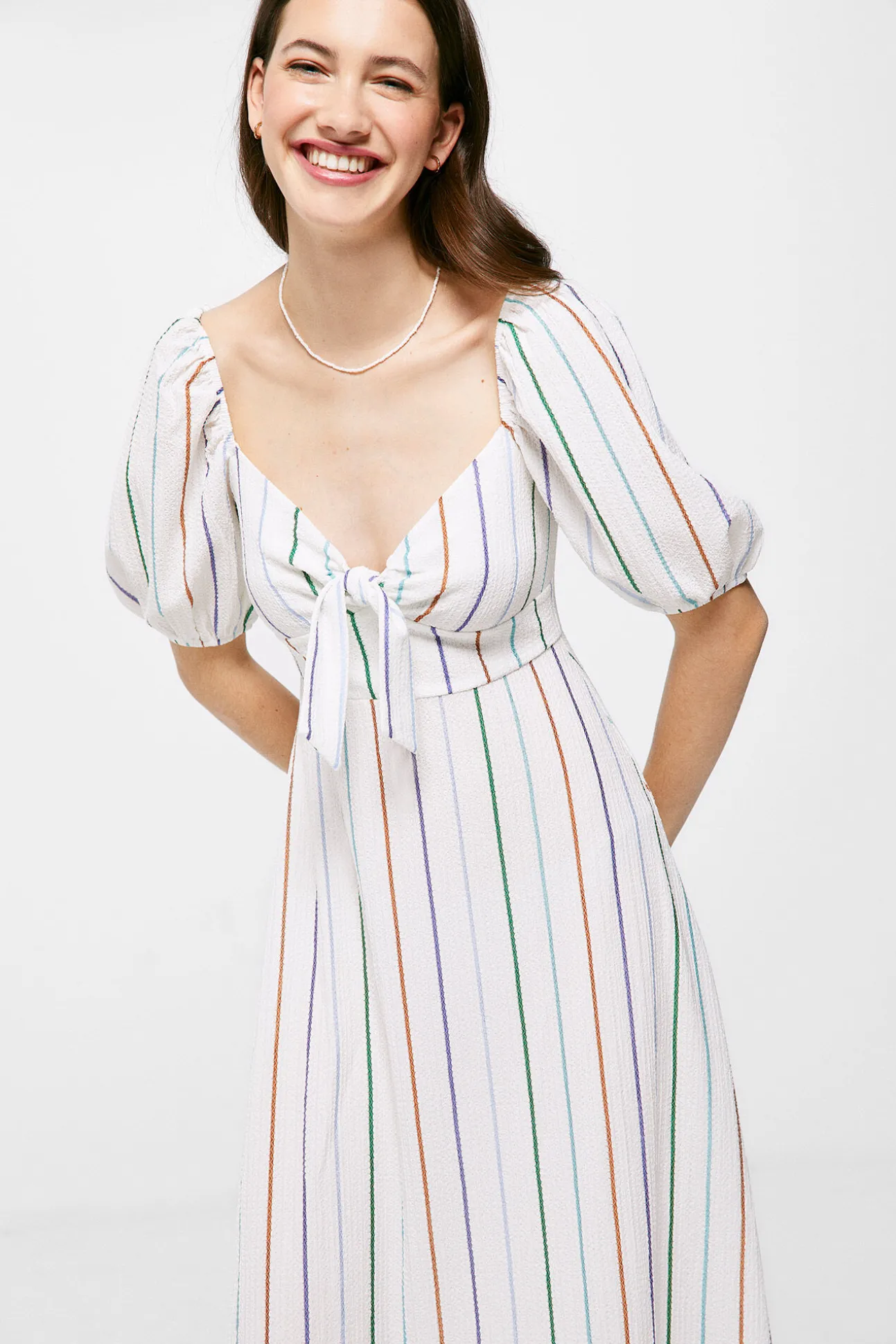 Vestido Midi Rayas Lazo Escote