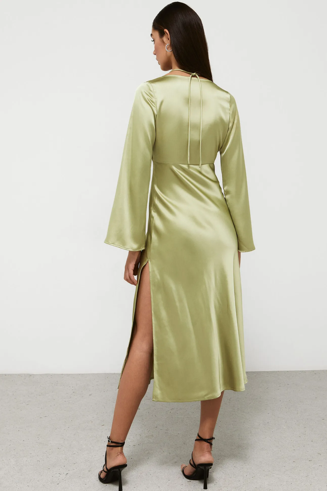 Vestido Midi Satinado