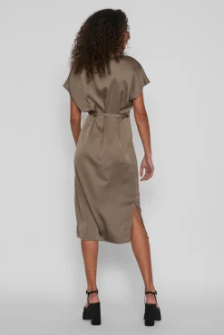 Vestido Midi Satinado De Manga Corta