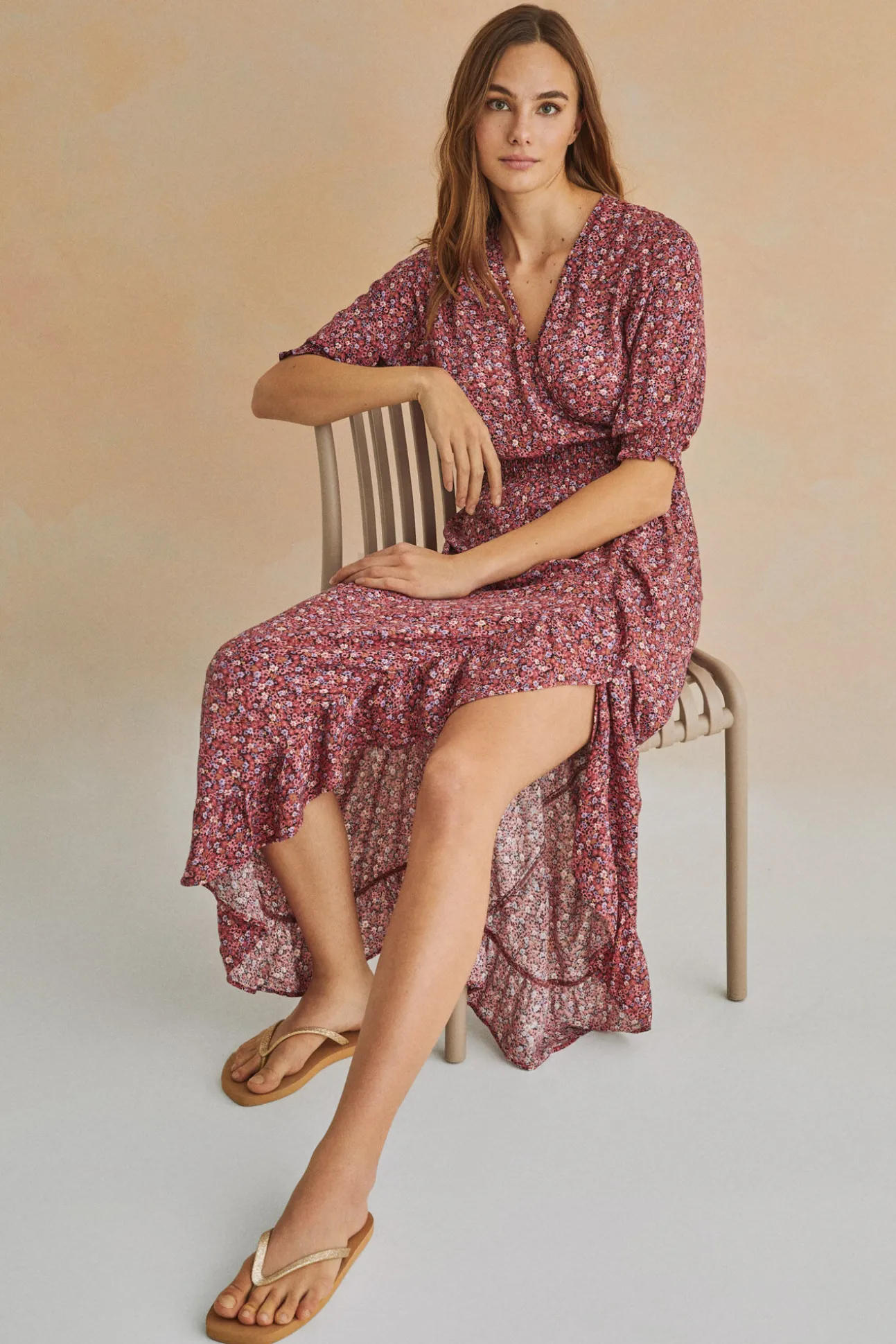 Vestido Midi Volantes Rosa