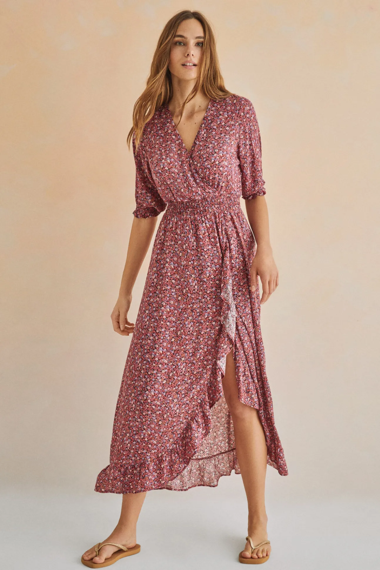 Vestido Midi Volantes Rosa
