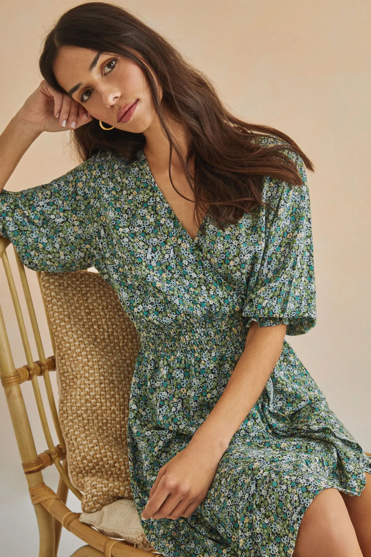 Vestido Midi Volantes Verde