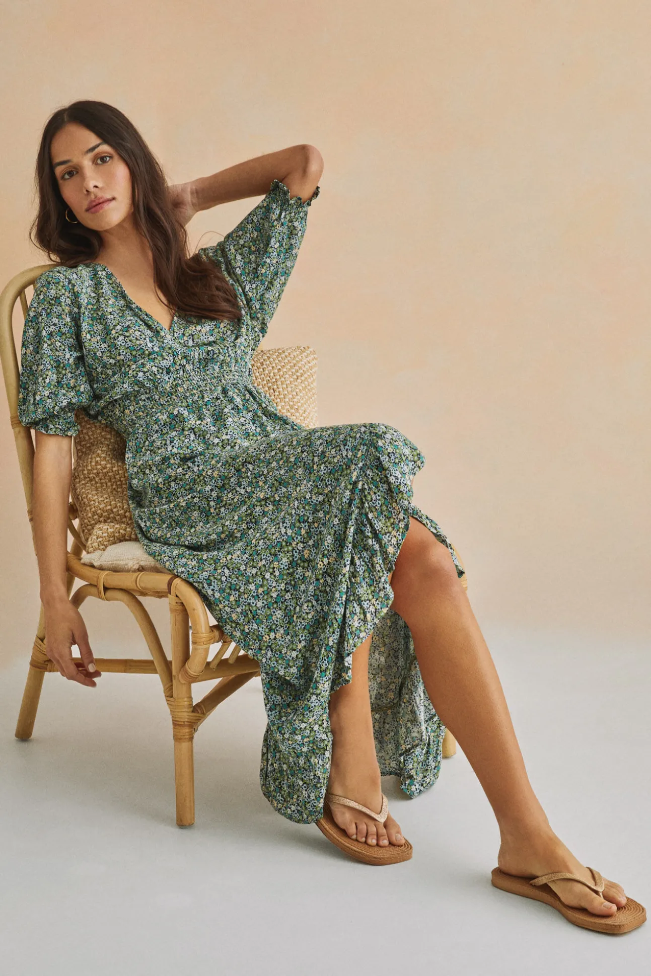 Vestido Midi Volantes Verde