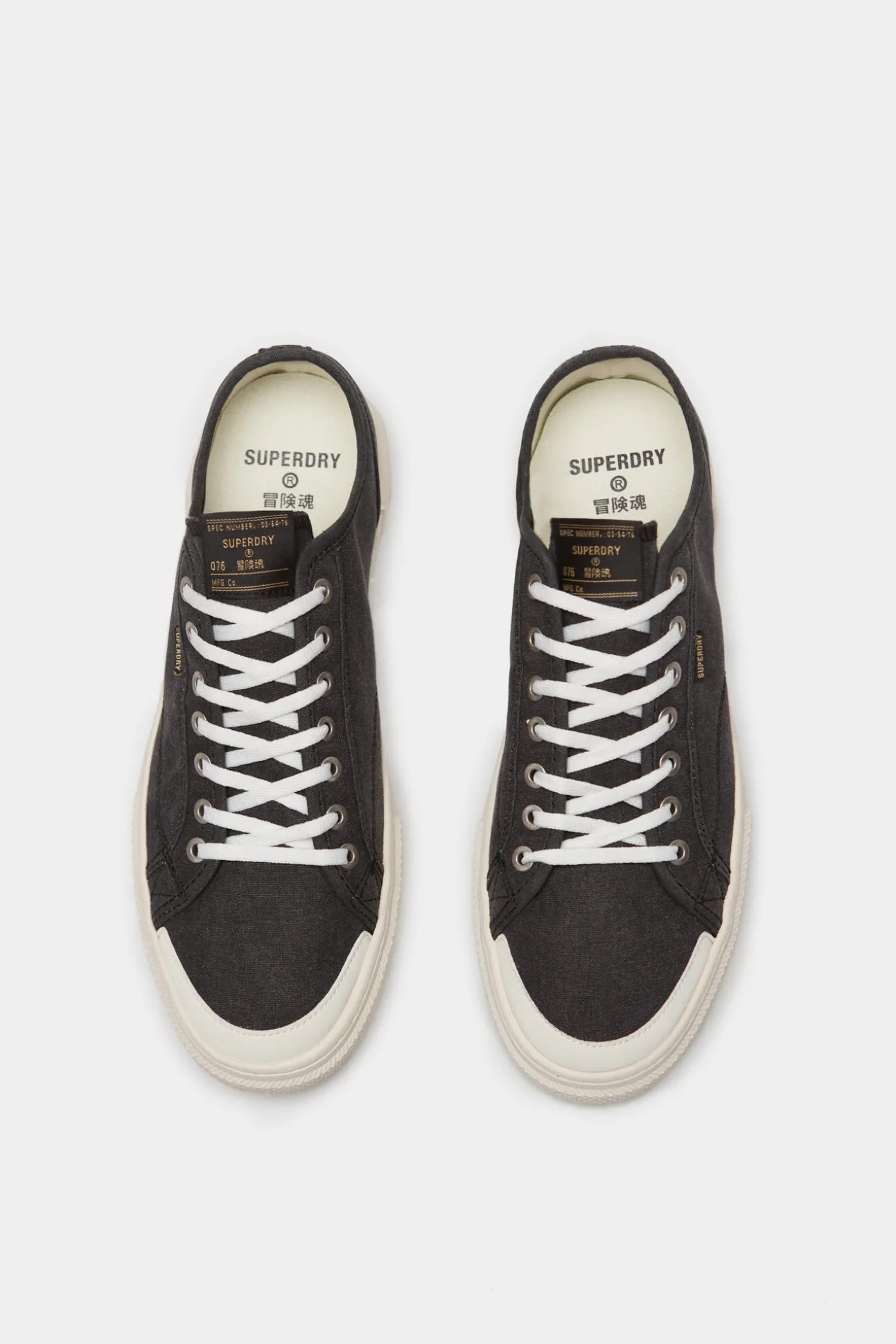 Zapatillas Deportivas Veganas De Lona Y Cana Baja