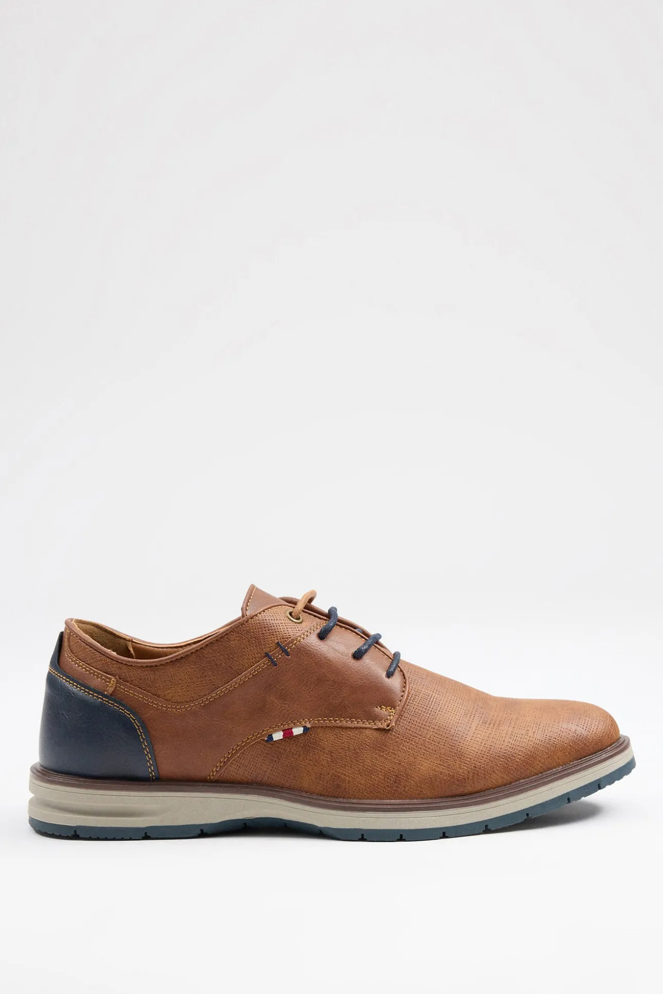 Zapato Clasico Blucher Combina