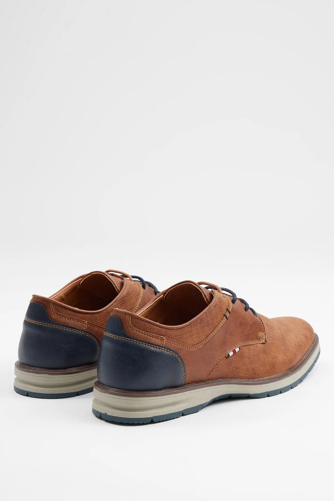 Zapato Clasico Blucher Combina
