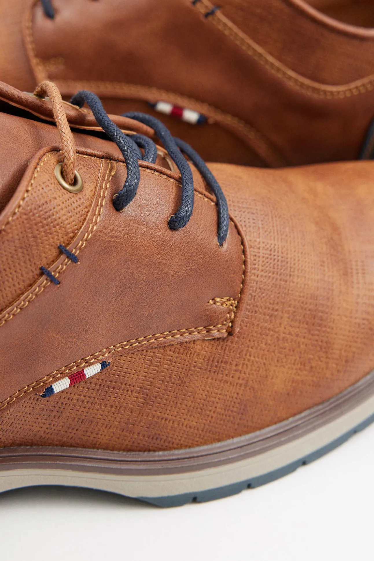 Zapato Clasico Blucher Combina